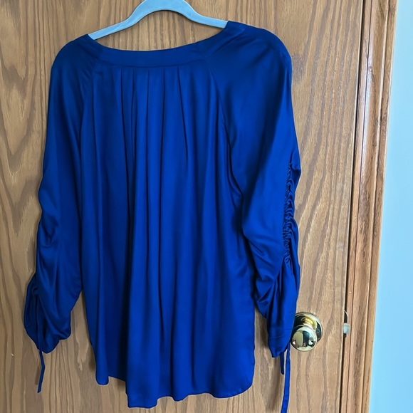 Lisette blouse. size Small. Blue. Fits medium. - Picture 3 of 6
